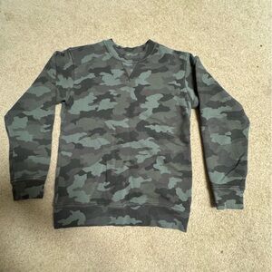 Lululemon Athletica Green Camo Sweatshirt